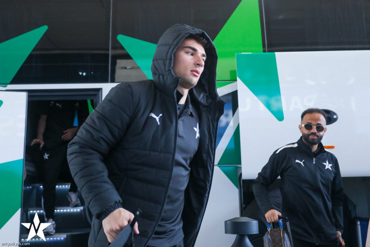 النجمة يغادر