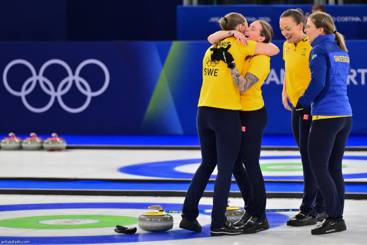 السويد إلى النهائي