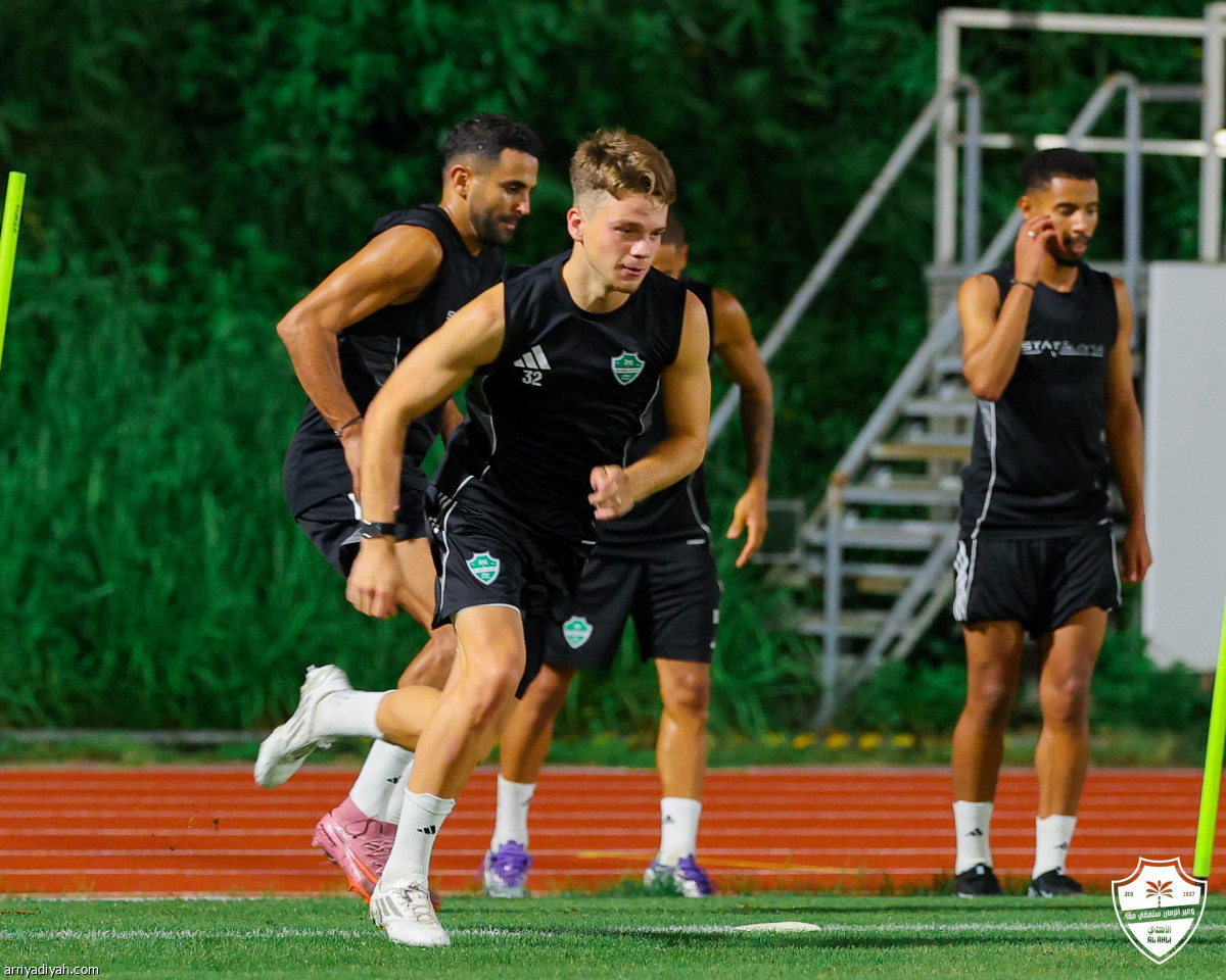 الأهلي متأهب