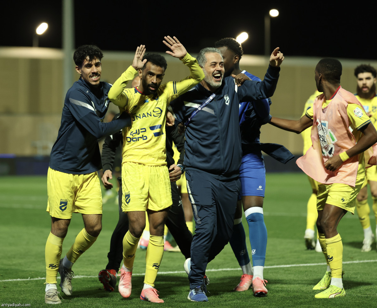 «النمور» تتعثر